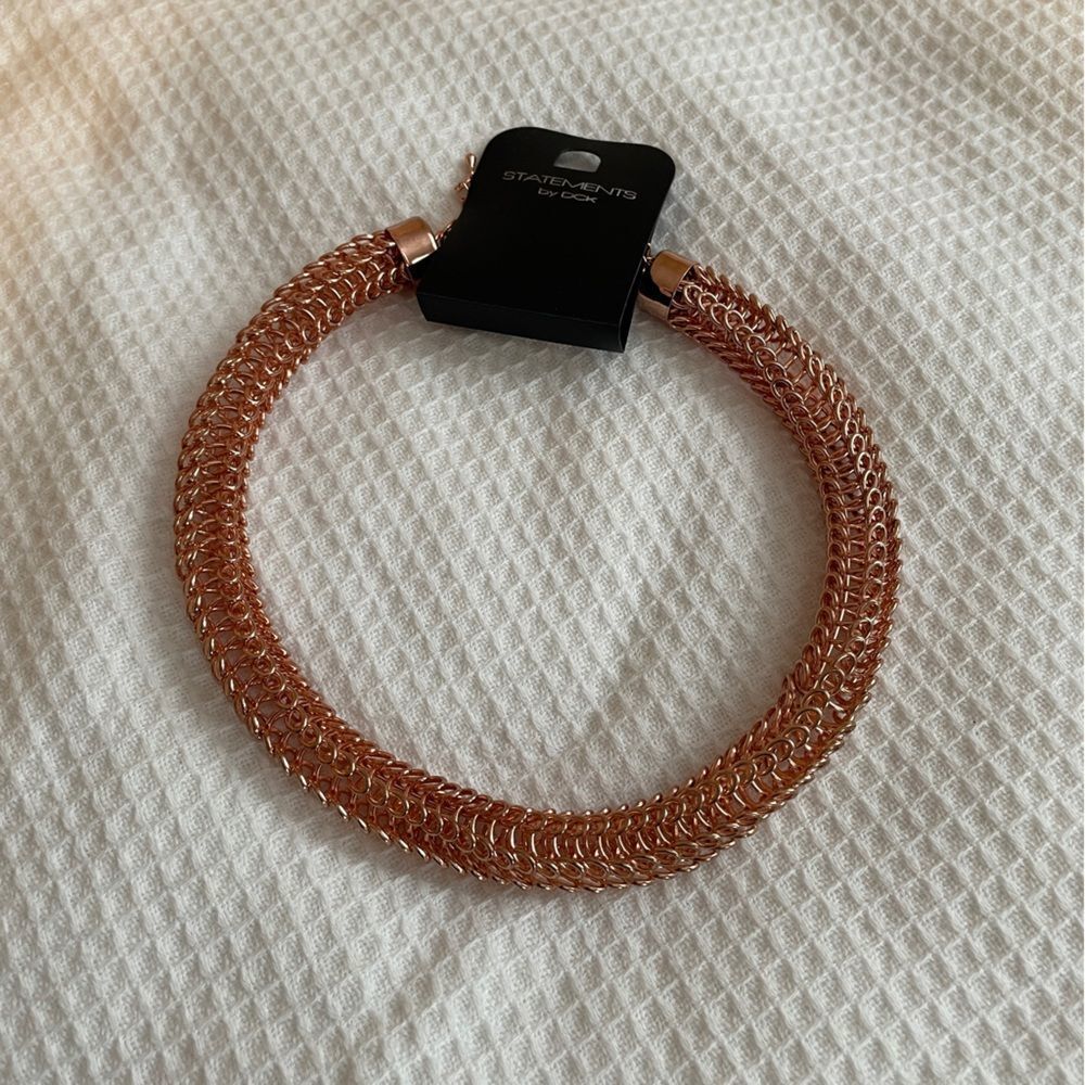 NWT Rose gold metal‎ tubular statement necklace